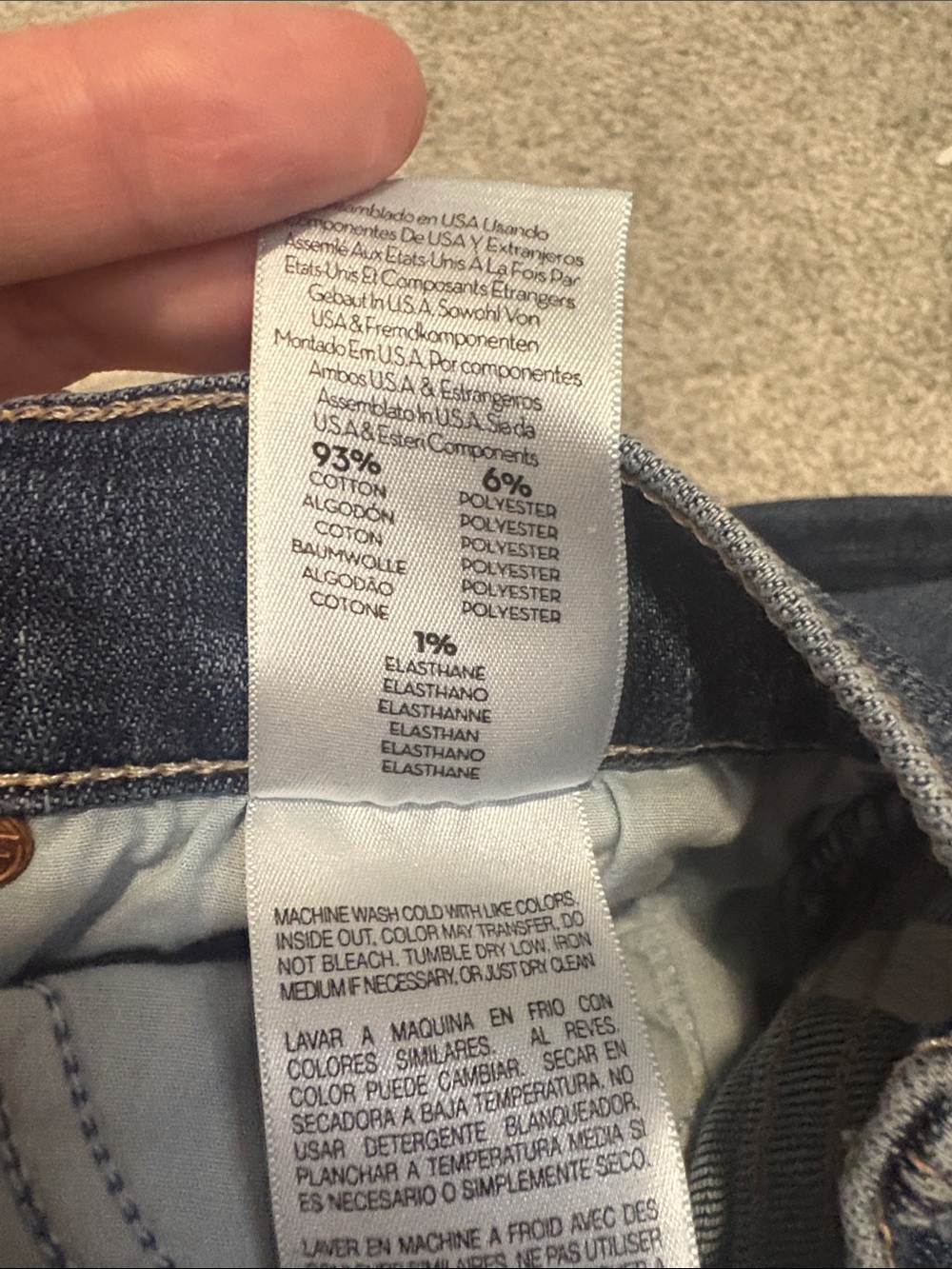The Insider Crop Step Fray in Girl Crush
MOTHER size 29 - Picture 10 of 10